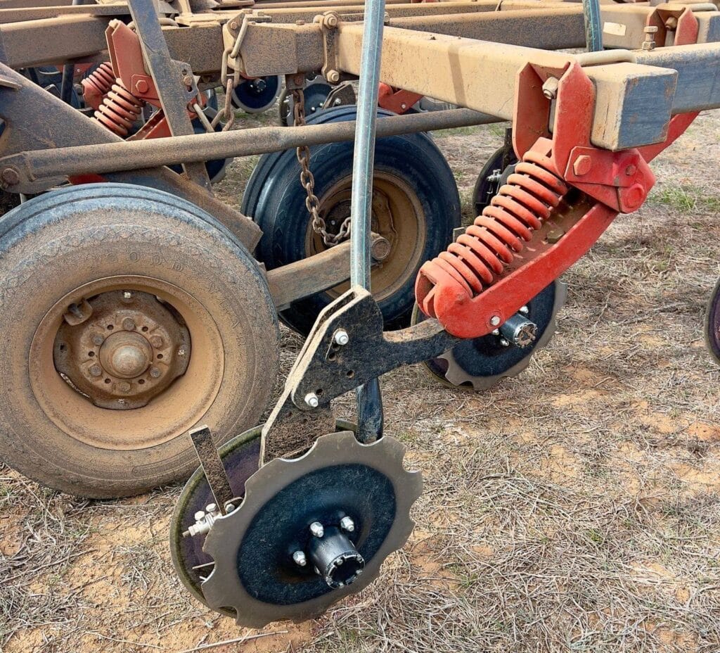 Disc seeder - Flexicoil air seeder