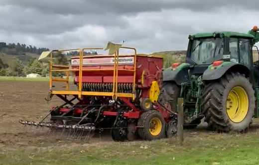 RYAN Discs on Duncan Seed Drills. Fielding, New Zealand. MK4 Renovator.