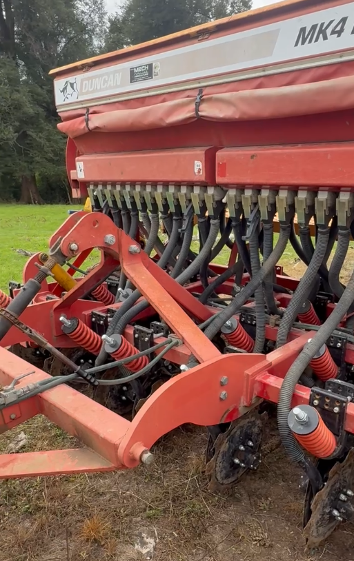 RYAN Discs on Duncan Seed Drills. Fielding, New Zealand. MK4 Renovator.